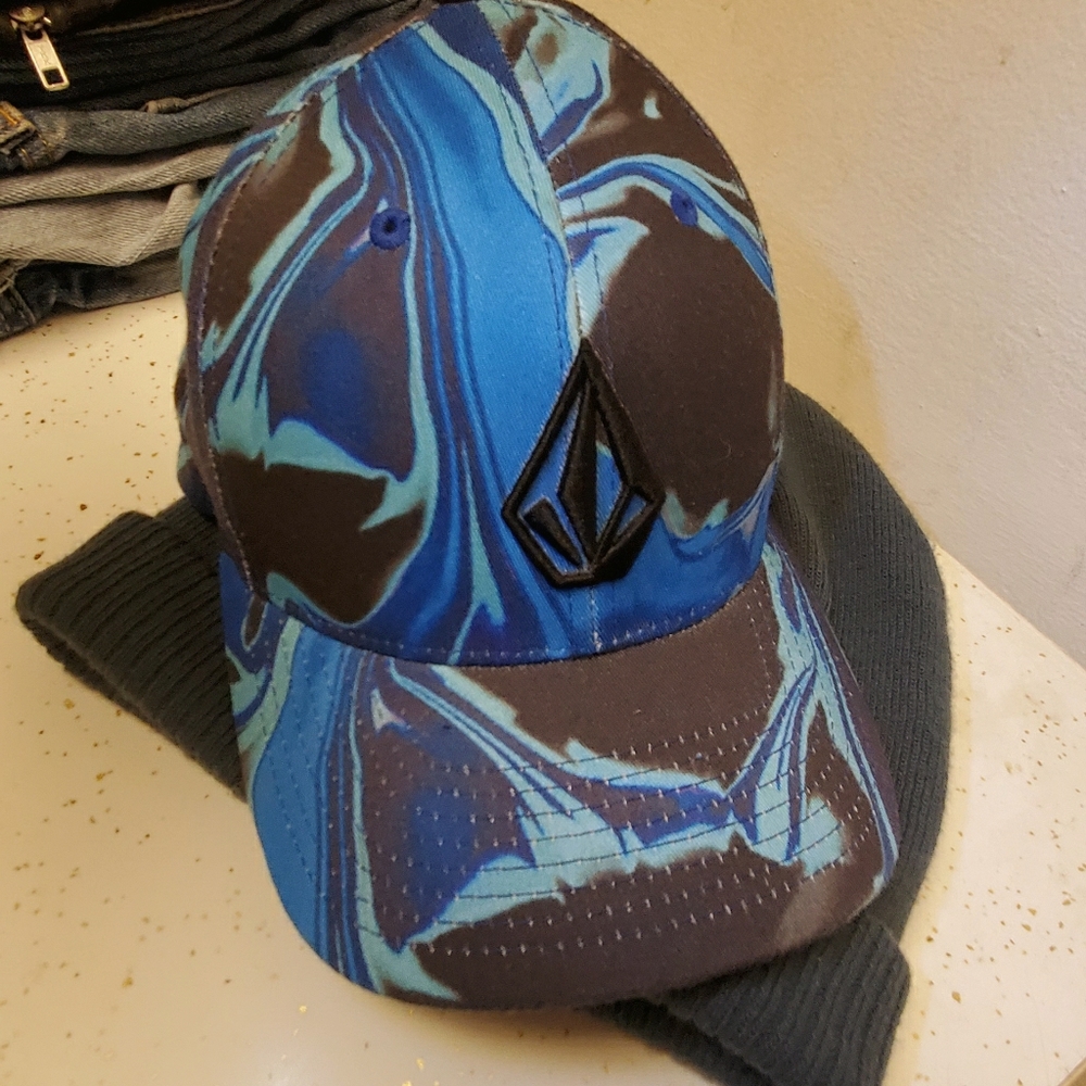 Volcom flexfit hat